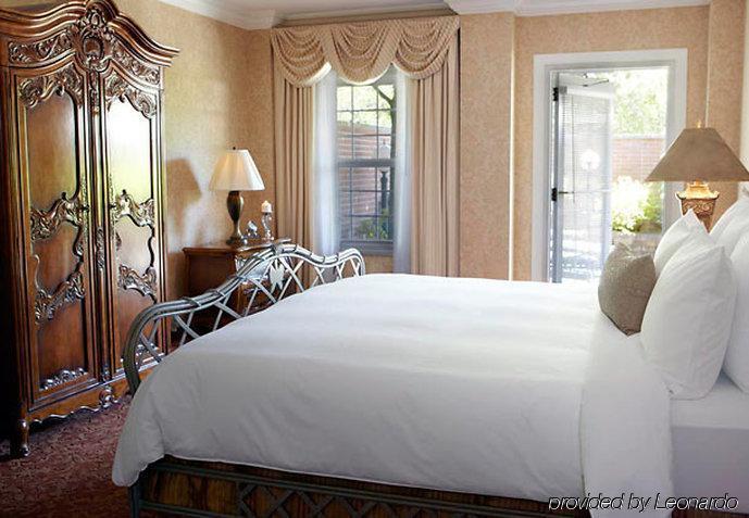 The Del Monte Lodge Renaissance Rochester Hotel & Spa Eksteriør bilde